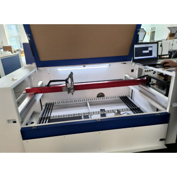 FIBER LASER 1390 1500w JPT FIBER LASER 1390 1500w JPT